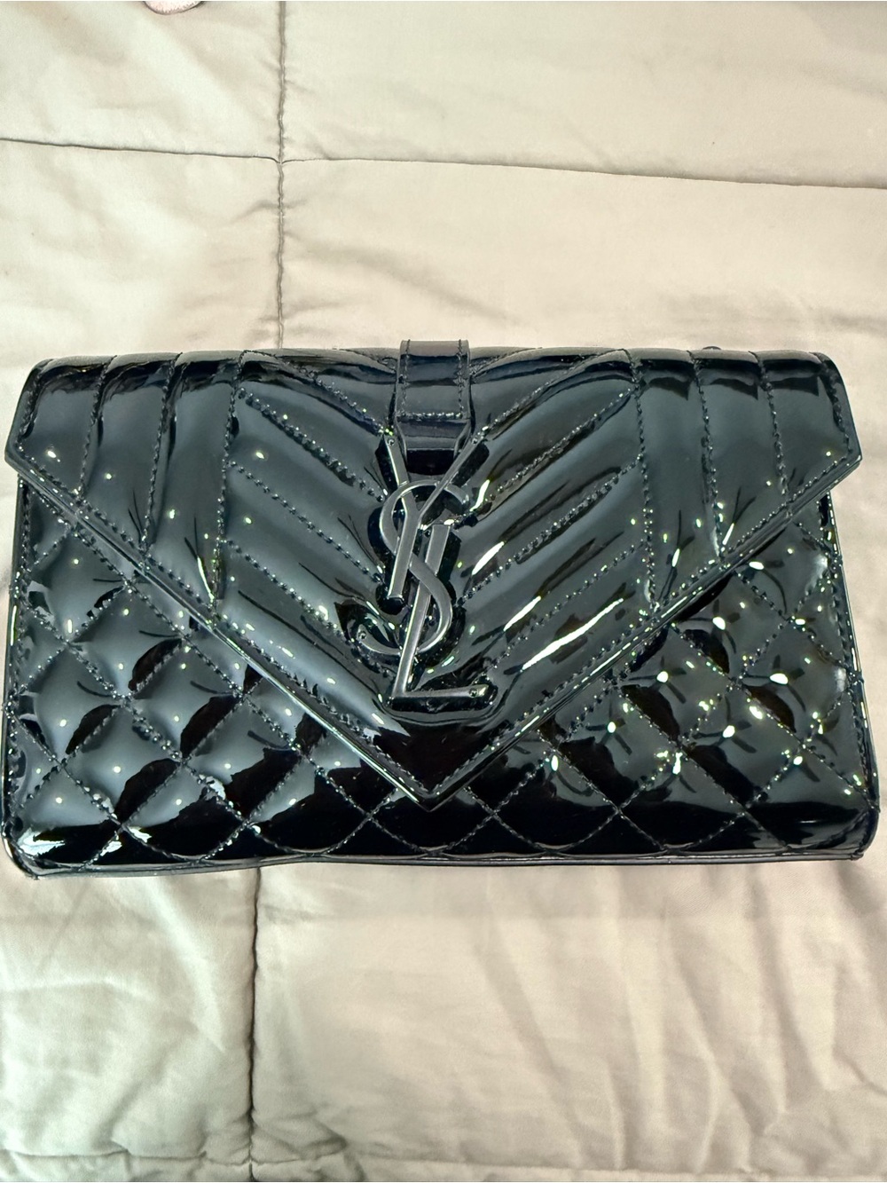 Women’s bag Quilted Patent Leather Envelope in Black